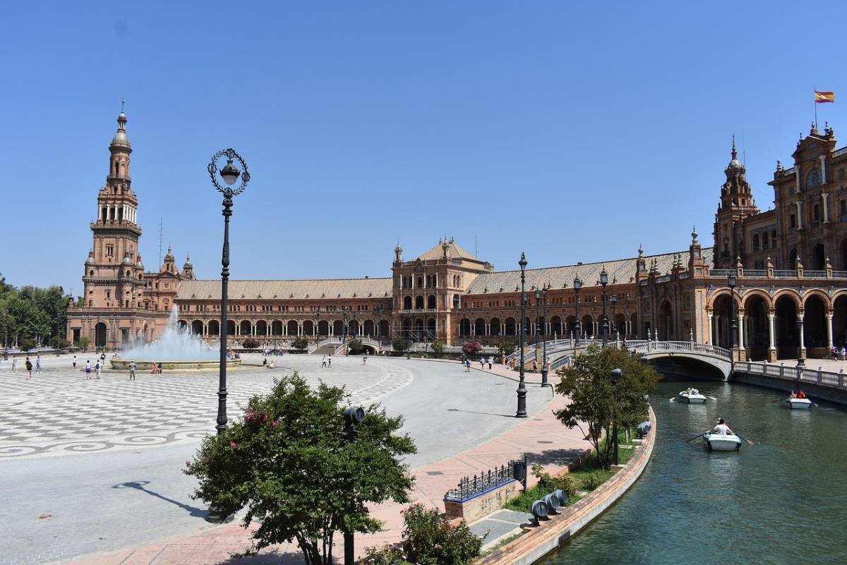 servicio de seguro-de-estudiante-para-espana-sin-copagos577596530.jpg